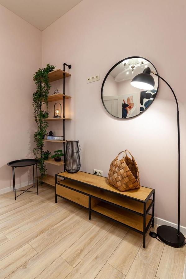 Avangard Magnus Apartment Lviv Eksteriør bilde